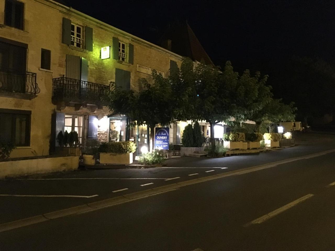 Hôtel Restaurant La Bastide Villefranche-du-Périgord Extérieur photo